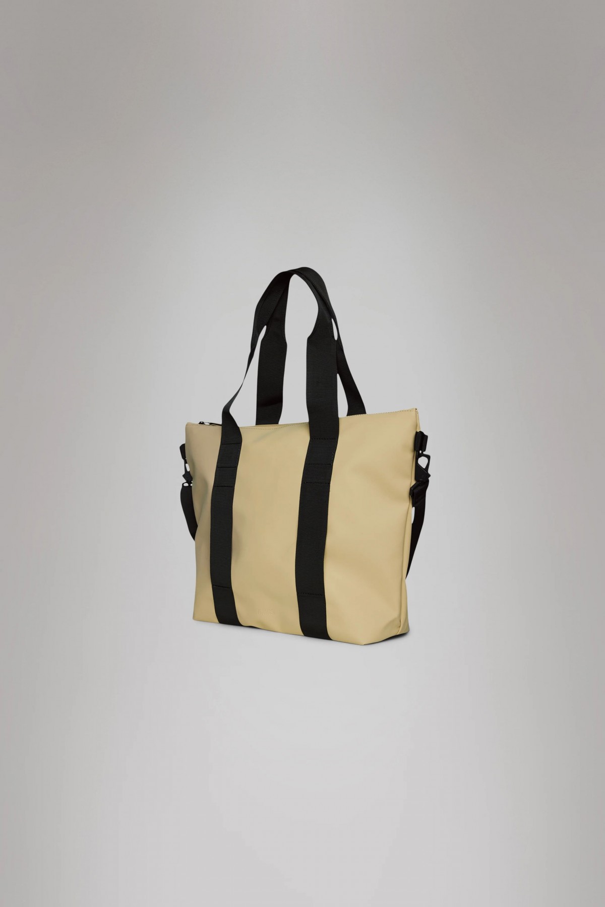 tote bag rains sand